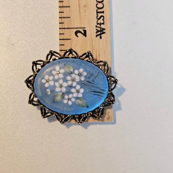 Vintage Blue Porcelain Painted Flower Cameo Style Brooch with Pendant Option - Picture 6 of 6